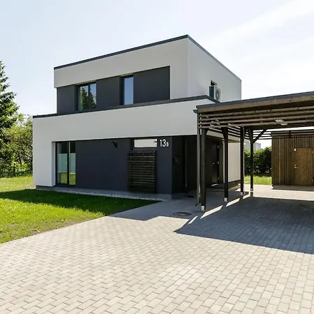 بيت للعطل Tallinn Residences Peetri